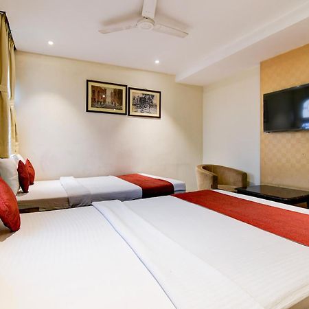 Hotel King'S Crown Calcutta  Esterno foto