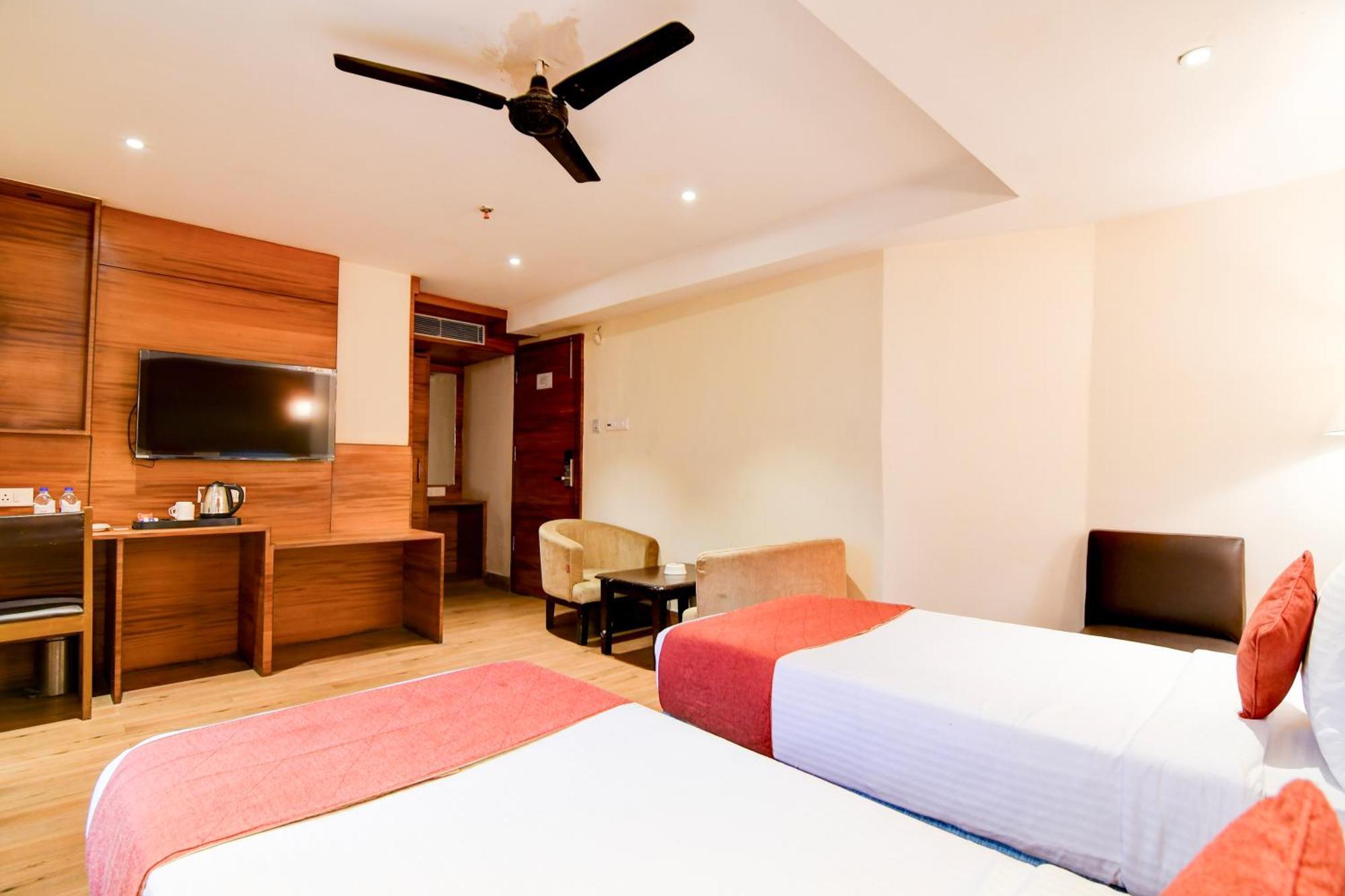 Hotel King'S Crown Calcutta  Esterno foto