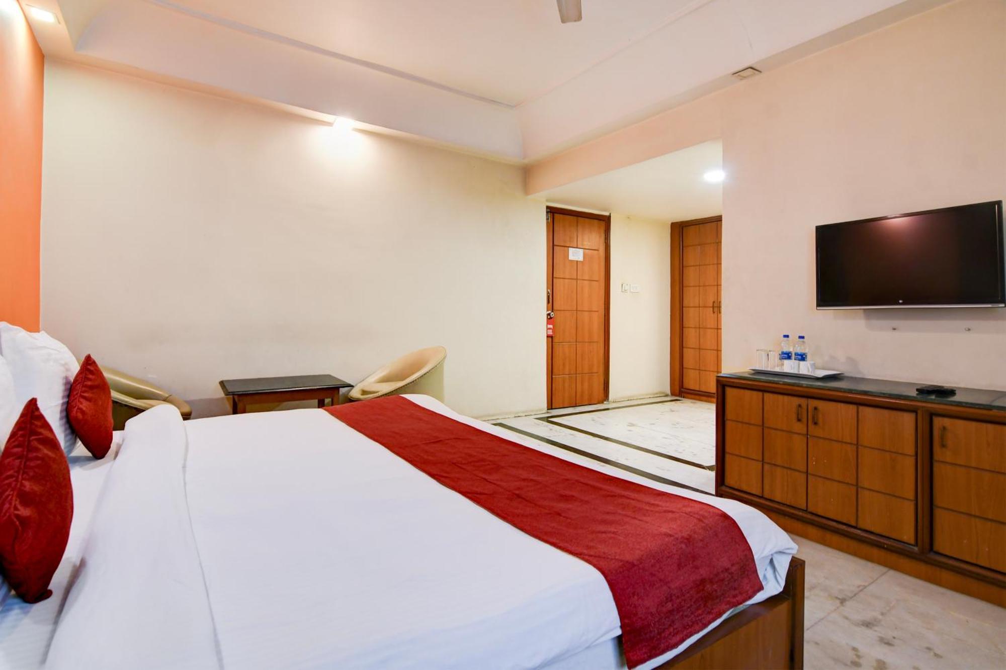 Hotel King'S Crown Calcutta  Esterno foto