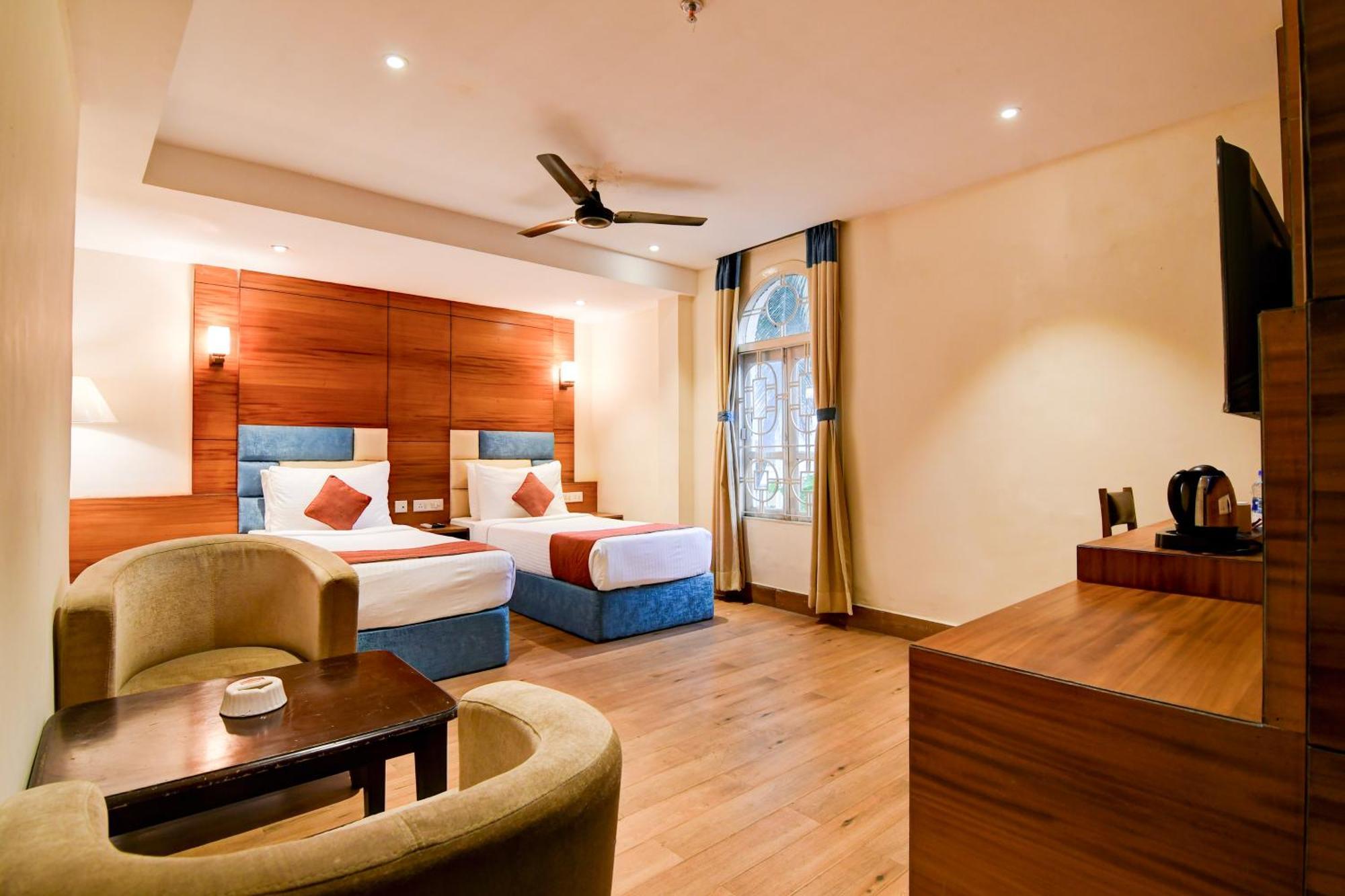 Hotel King'S Crown Calcutta  Esterno foto