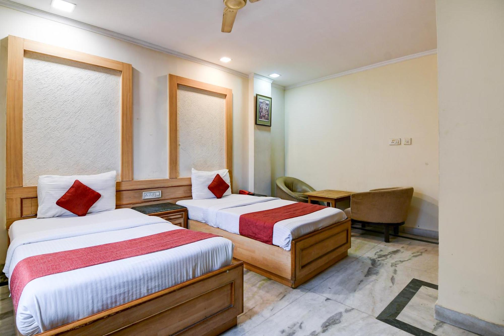 Hotel King'S Crown Calcutta  Esterno foto