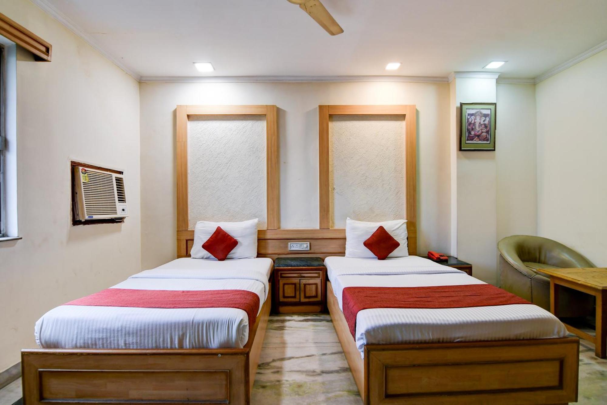 Hotel King'S Crown Calcutta  Esterno foto