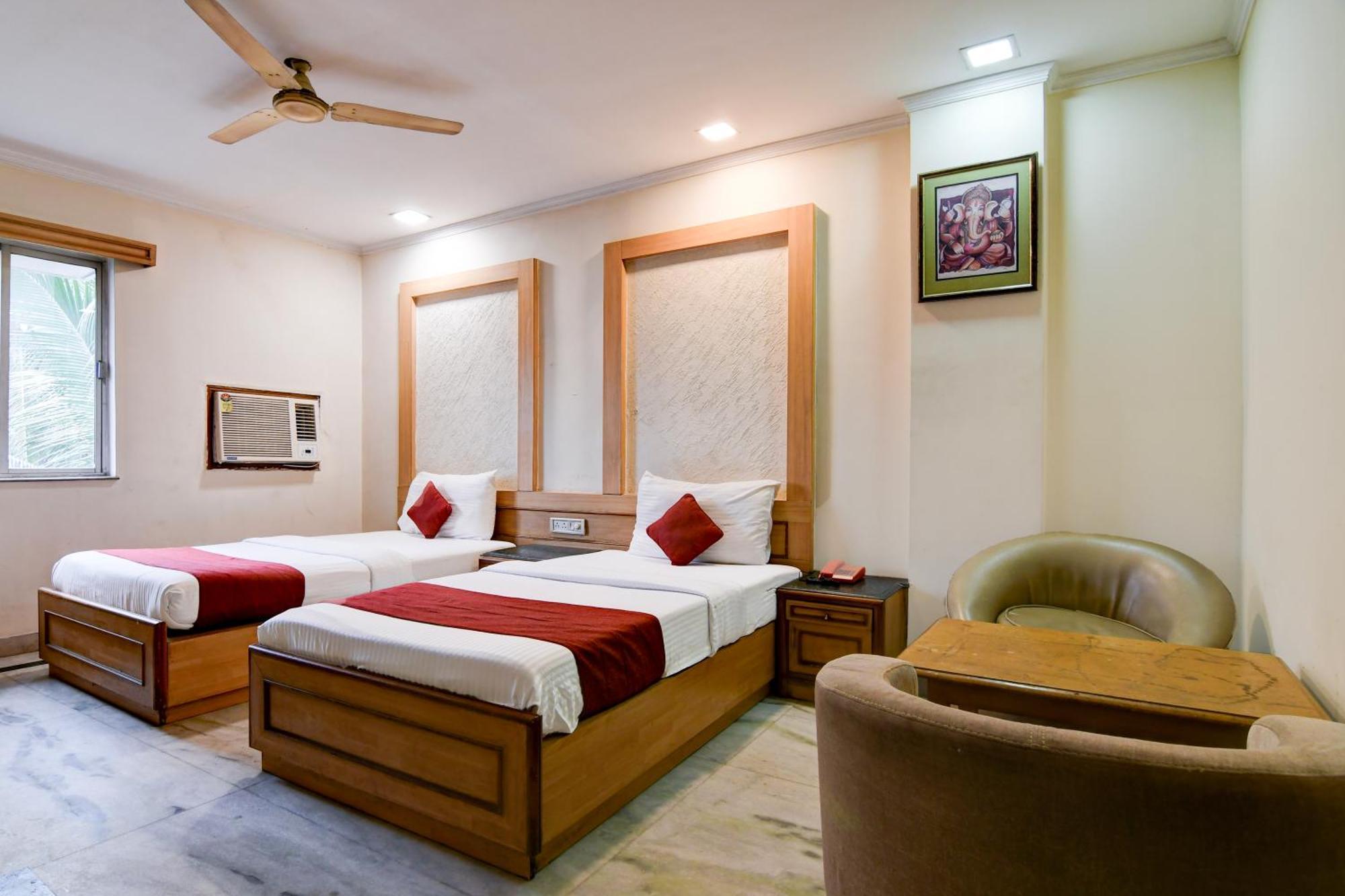 Hotel King'S Crown Calcutta  Esterno foto